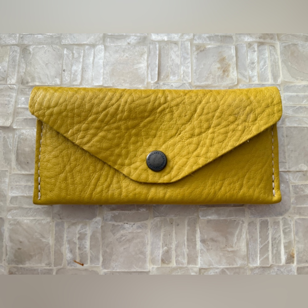🍋☀️Portland Leather Long Zip Wallet